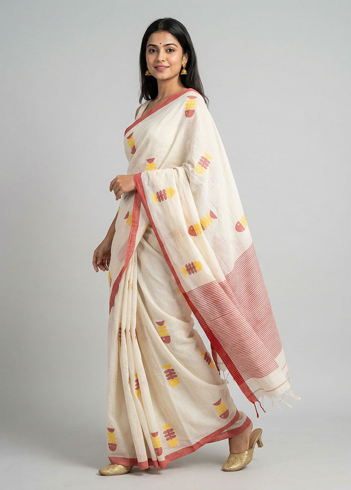White Matka Silk Saree With Blouse Piece