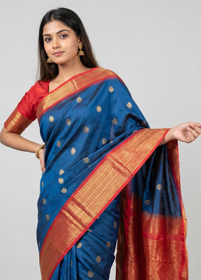 Blue Gadwal Silk Saree Without Blouse Piece
