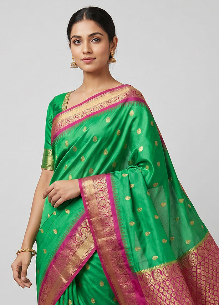Pink Gadwal Silk Saree Without Blouse Piece