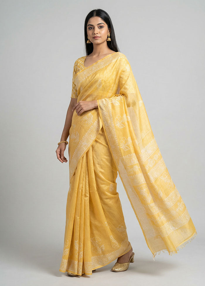 Yellow Printed Silk Saree Without Blouse Piece