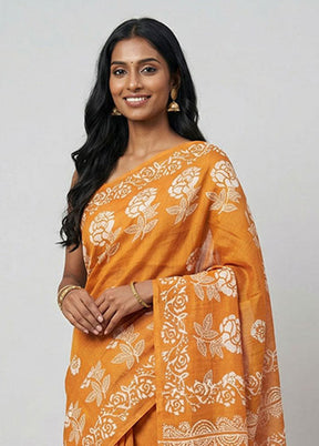 Yellow Printed Silk Saree Without Blouse Piece