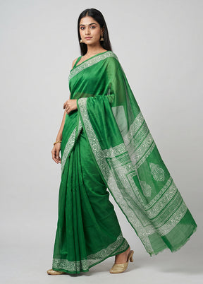 Green Printed Silk Saree Without Blouse Piece