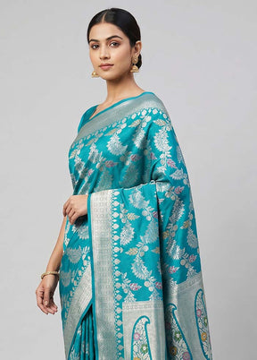 Blue Katan Silk Saree With Blouse Piece