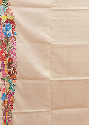 Cream Handloom Kantha Stitch Pure Silk Saree With Blouse Piece
