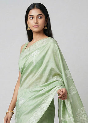 Green Printed Silk Saree Without Blouse Piece
