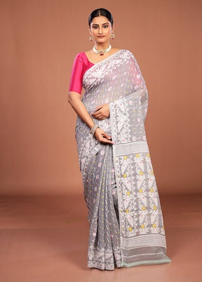 Cream Jamdani Cotton Saree Without Blouse Piece