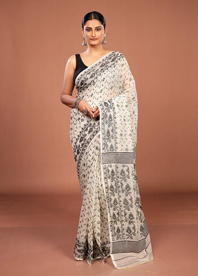 Cream Jamdani Cotton Saree Without Blouse Piece