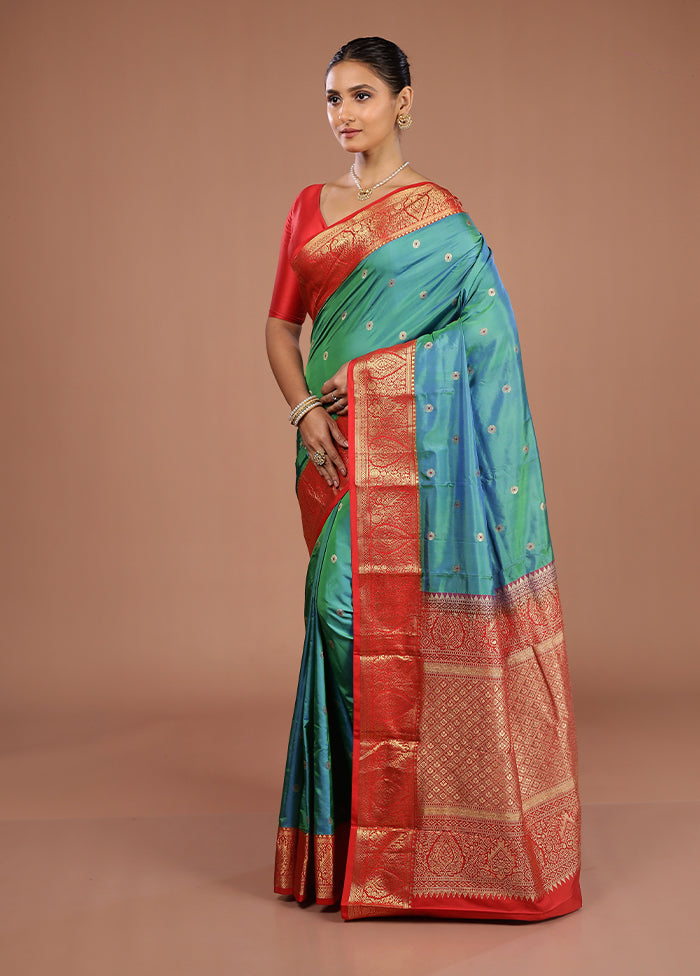 Green Handloom Kanjivaram Pure Silk Saree With Blouse Piece