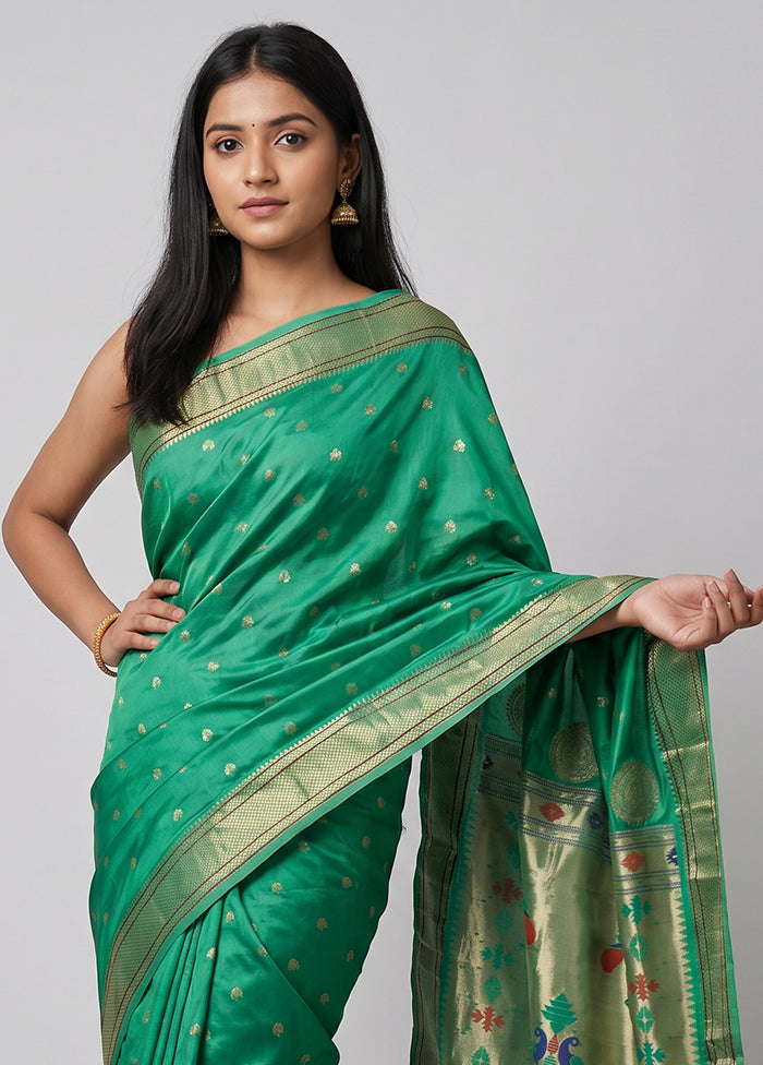 Green Handloom Kanjivaram Pure Silk Saree With Blouse Piece