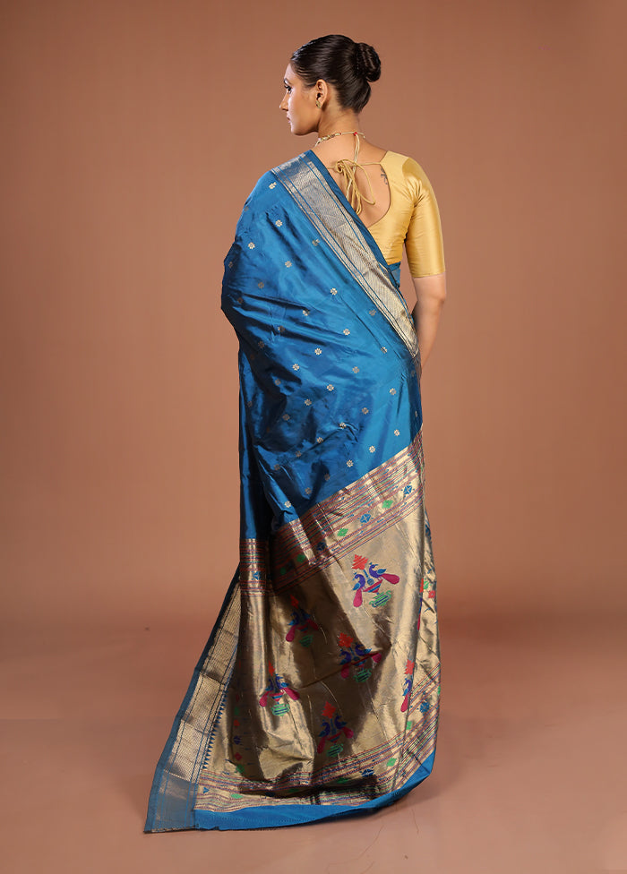 Blue Handloom Kanjivaram Pure Silk Saree With Blouse Piece
