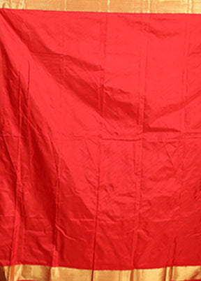 Red Kanjivaram Silk Saree With Blouse Piece