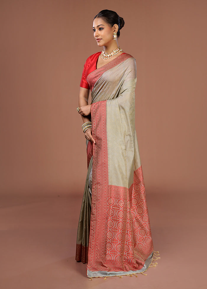 Cream Kanjivaram Silk Saree With Blouse Piece