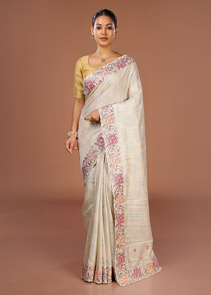 Cream Tussar Silk Saree With Blouse Piece
