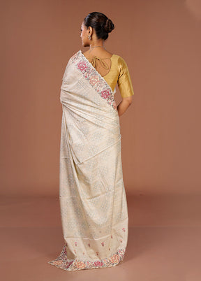 Cream Tussar Silk Saree With Blouse Piece