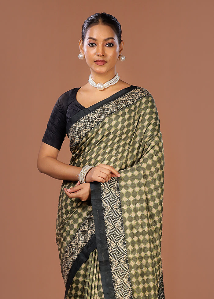Cream Tussar Silk Saree With Blouse Piece