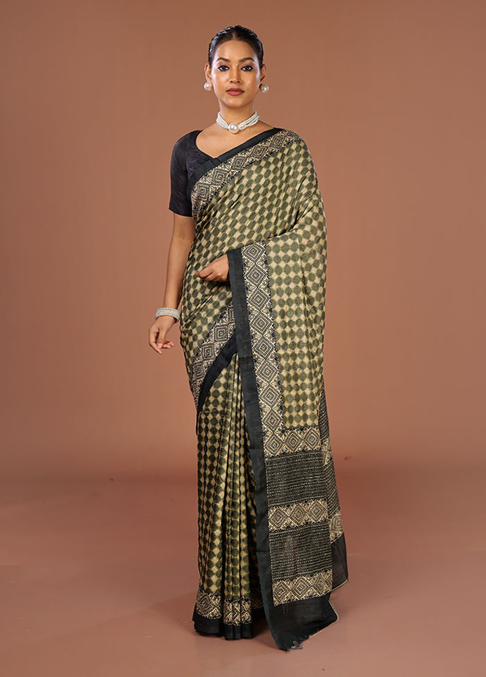 Cream Tussar Silk Saree With Blouse Piece