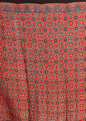 Red Printed Pure Silk Saree Without Blouse Piece