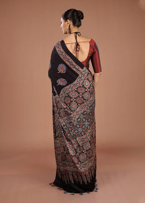 Black Printed Pure Silk Saree Without Blouse Piece