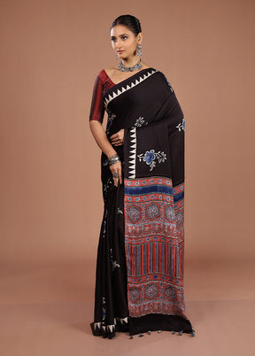 Maroon Printed Pure Silk Saree Without Blouse Piece