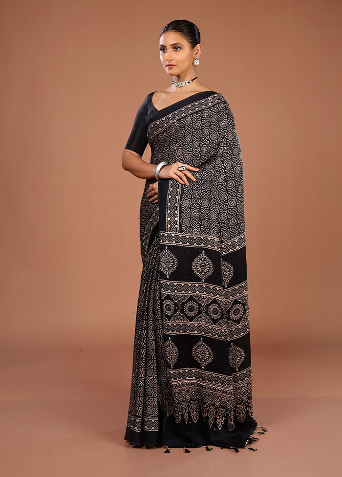 Black Printed Pure Silk Saree Without Blouse Piece