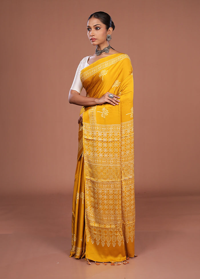 Yellow Printed Pure Silk Saree Without Blouse Piece