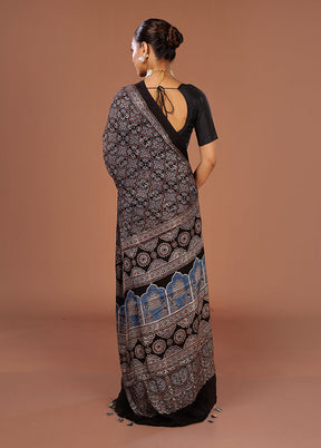 Black Printed Pure Silk Saree Without Blouse Piece