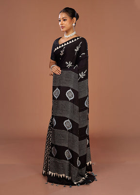 Black Printed Pure Silk Saree Without Blouse Piece