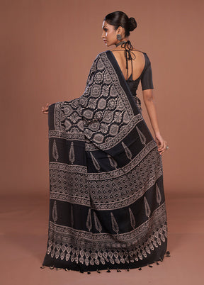 Black Printed Pure Silk Saree Without Blouse Piece