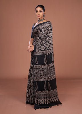 Black Printed Pure Silk Saree Without Blouse Piece