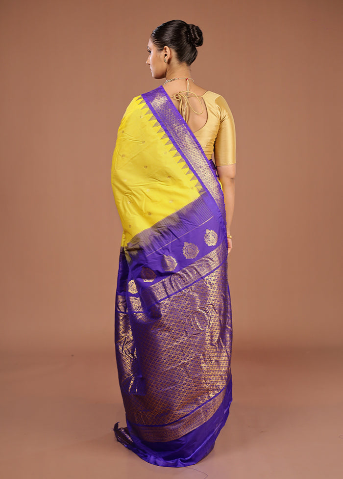 Yellow Gadwal Silk Saree Without Blouse Piece