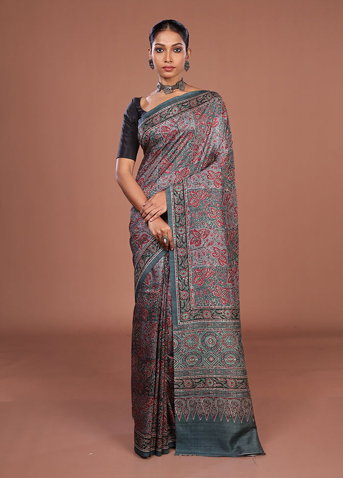 Grey Tussar Silk Saree With Blouse Piece