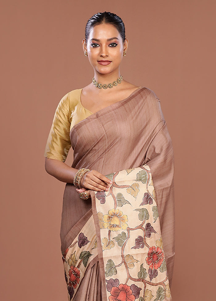 Cream Tussar Silk Saree With Blouse Piece