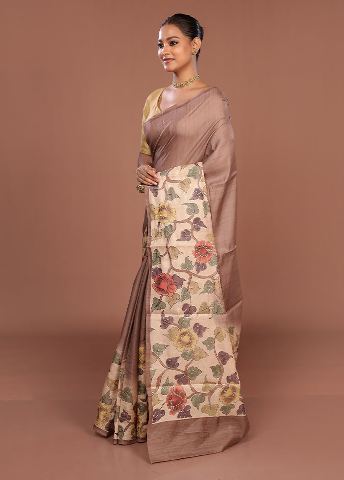 Cream Tussar Silk Saree With Blouse Piece