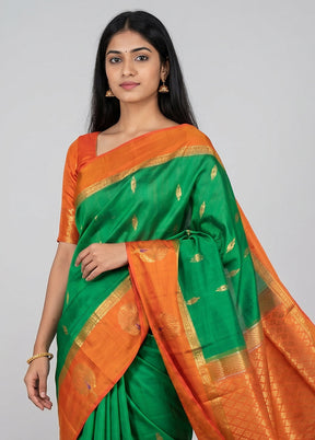 Green Handloom Kanjivaram Pure Silk Saree With Blouse Piece