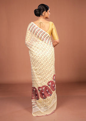 Cream Jamdani Cotton Saree Without Blouse Piece