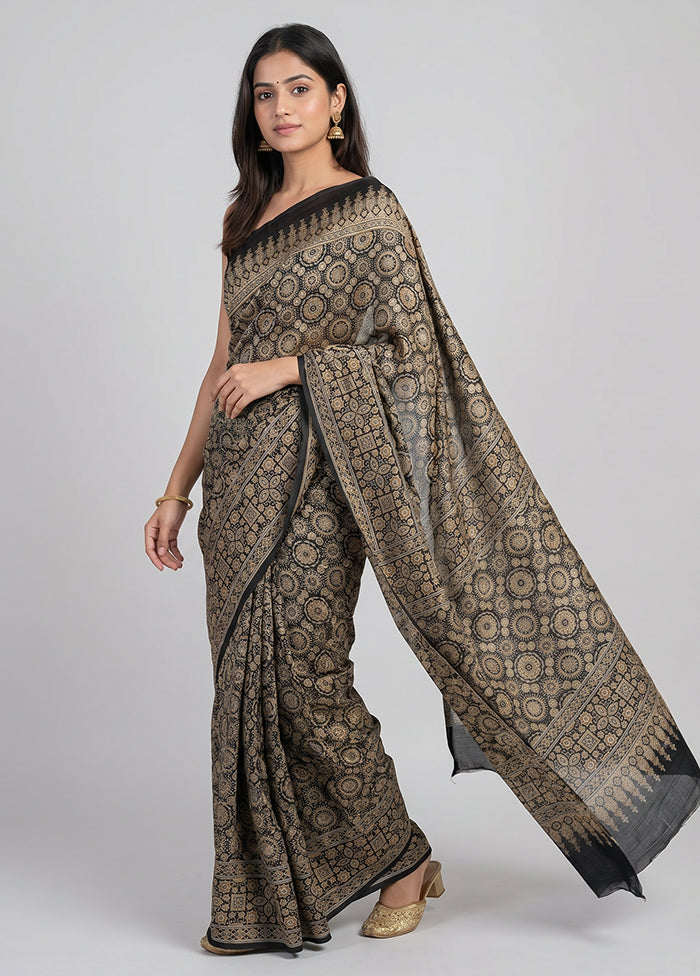 Black Printed Silk Saree Without Blouse Piece