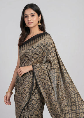 Black Printed Silk Saree Without Blouse Piece