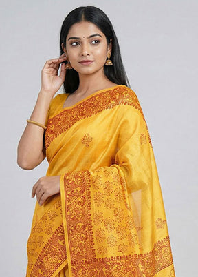 Yellow Printed Silk Saree Without Blouse Piece