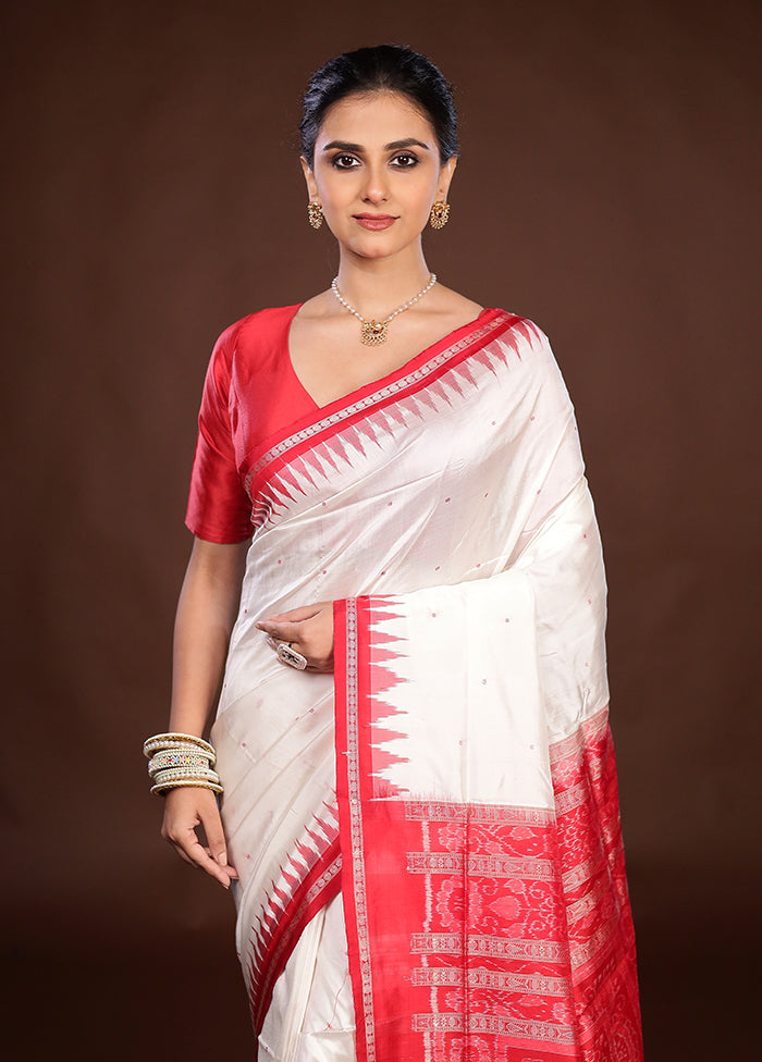 White Handloom Bomkai Pure Silk Saree With Blouse Piece
