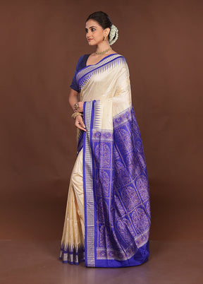 Cream Handloom Bomkai Pure Silk Saree With Blouse Piece