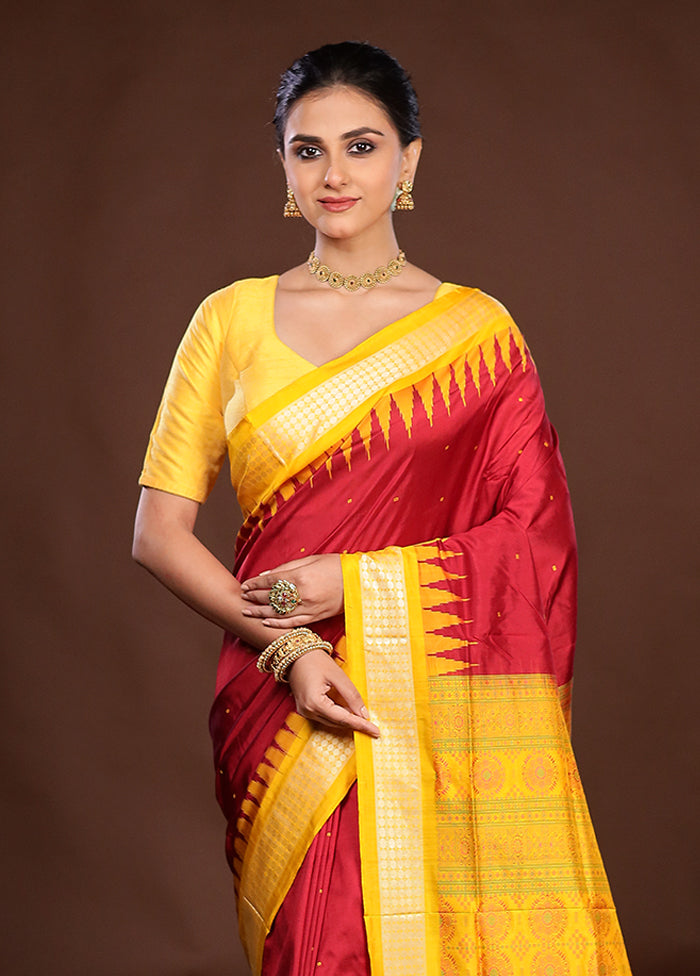 Maroon Handloom Bomkai Pure Silk Saree With Blouse Piece