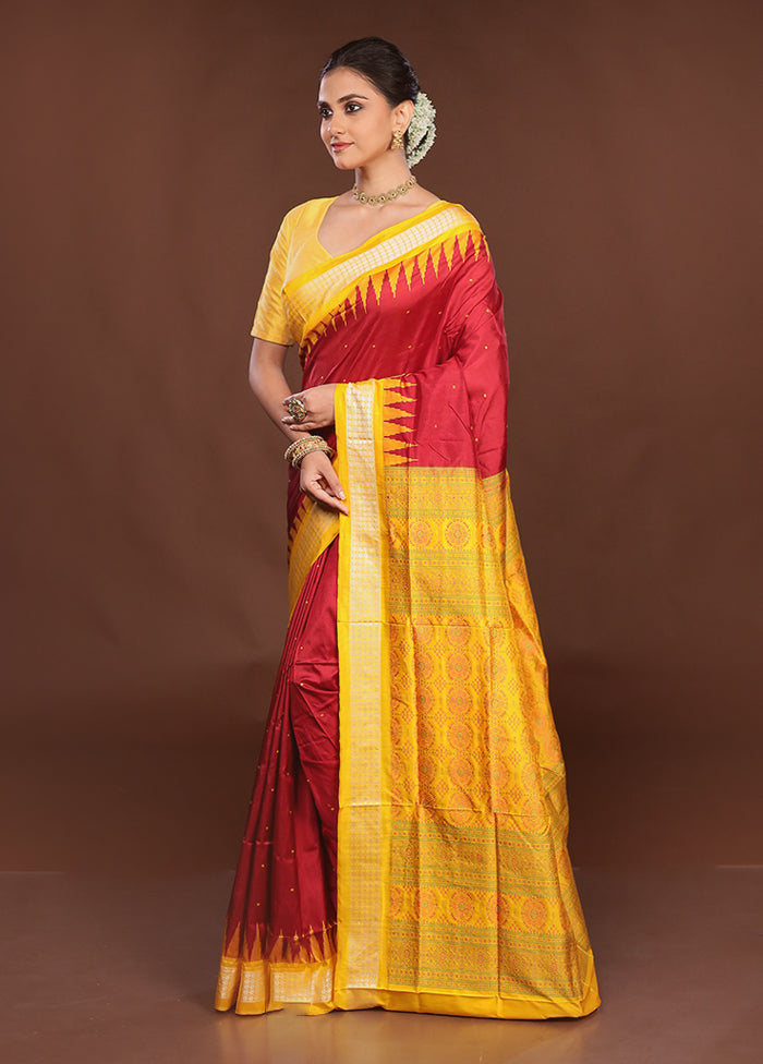 Maroon Handloom Bomkai Pure Silk Saree With Blouse Piece