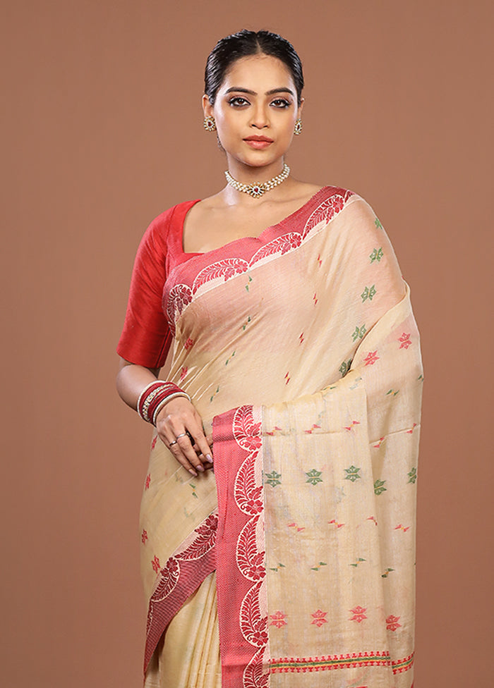 Cream Matka Silk Saree With Blouse Piece