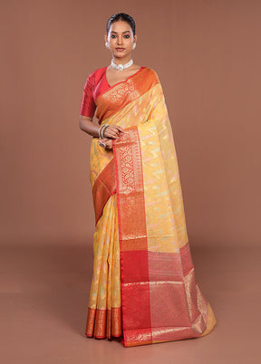 Yellow Cotton Saree With Blouse Piece