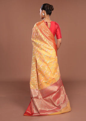 Yellow Cotton Saree With Blouse Piece