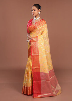 Yellow Cotton Saree With Blouse Piece