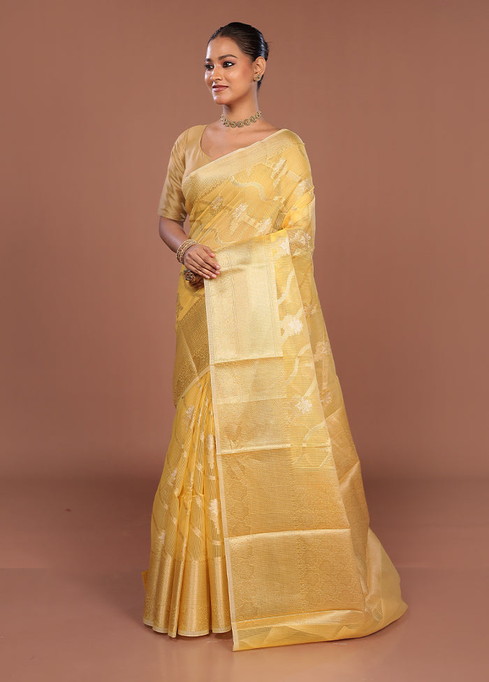 Yellow Cotton Saree With Blouse Piece