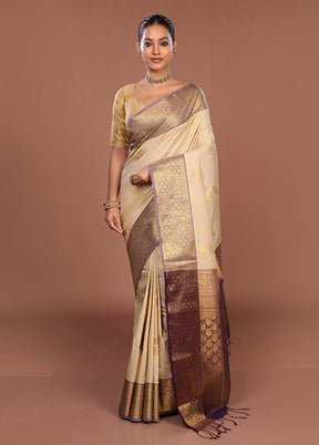 Cream Kanjivaram Silk Saree With Blouse Piece