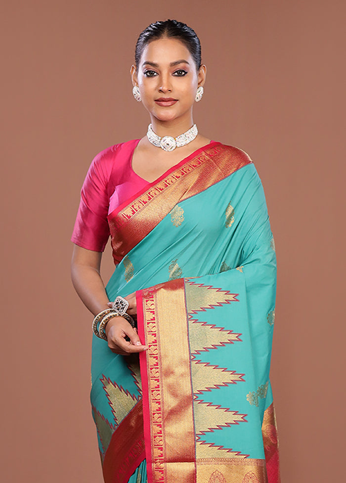 Green Kanjivaram Silk Saree With Blouse Piece