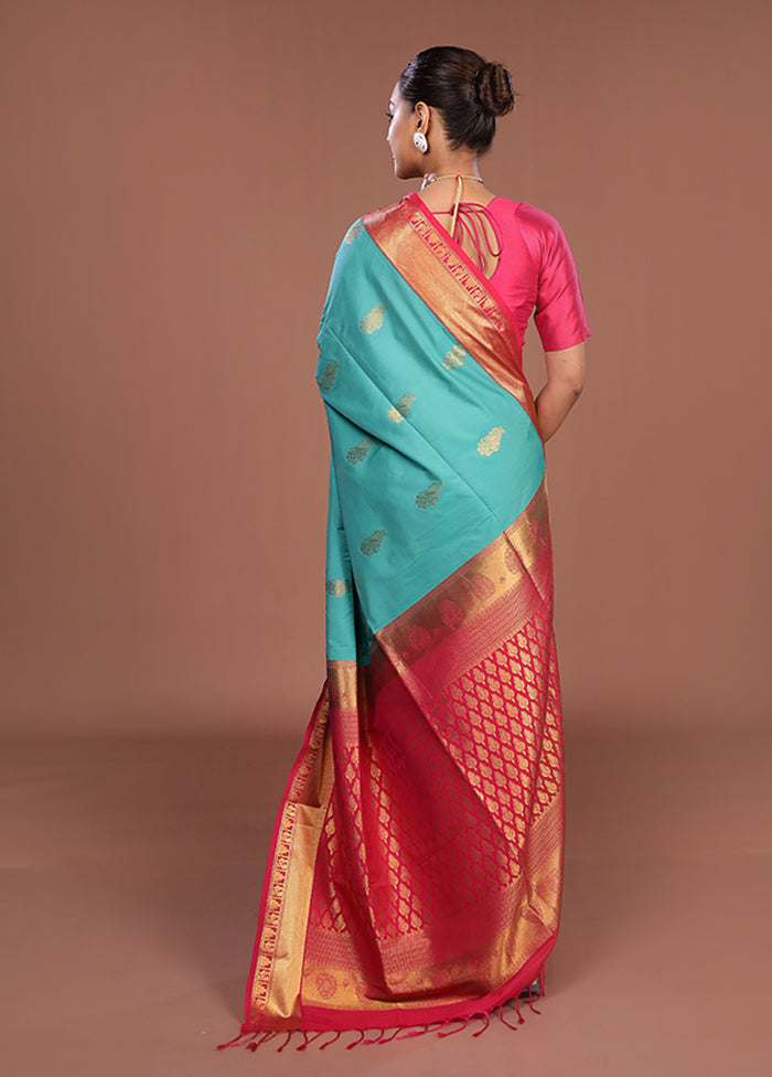 Green Kanjivaram Silk Saree With Blouse Piece